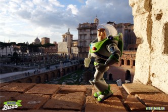 Rome Buzz - The Forum - photograph copyright David Bailey (not the)